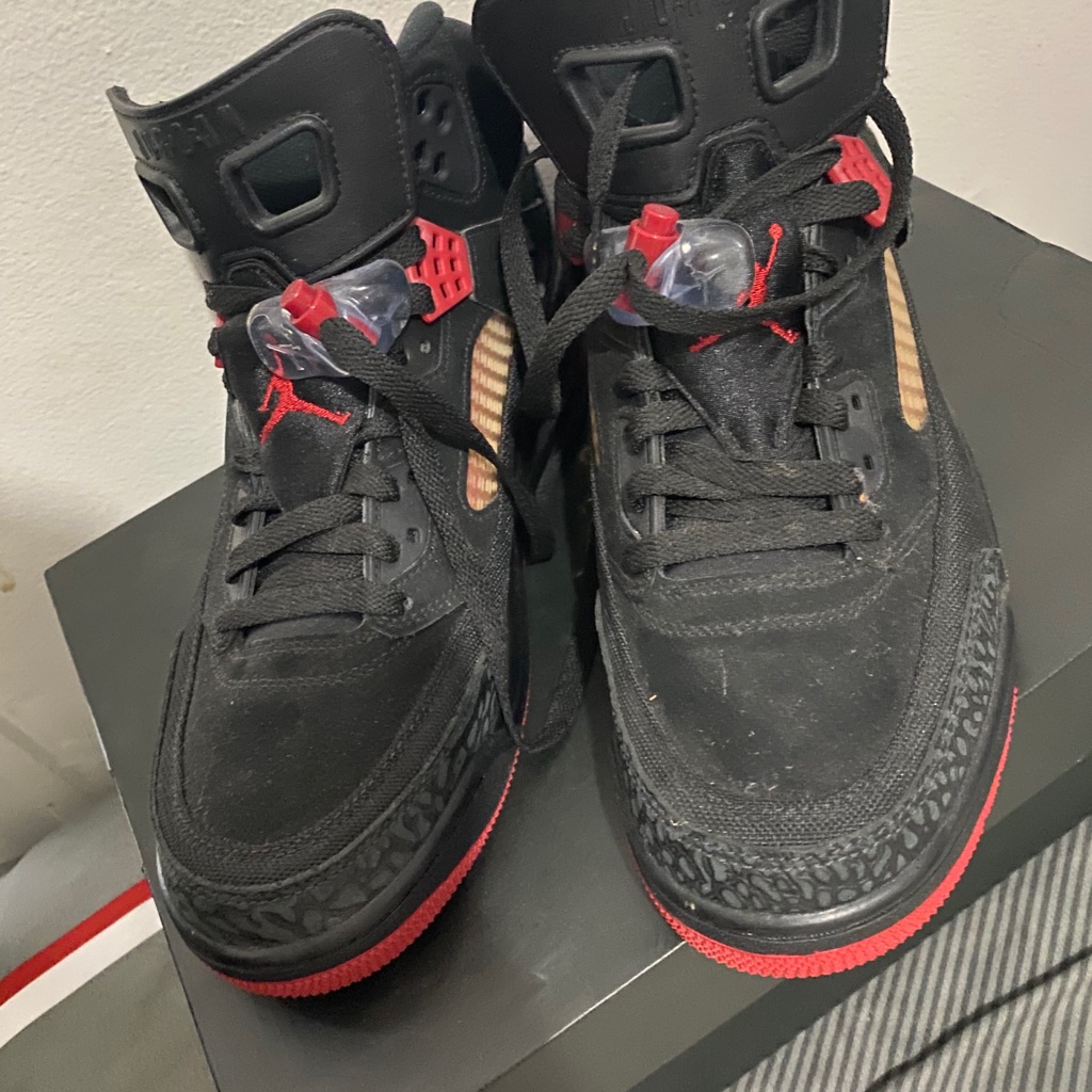 Jordan Spizike Black Gym Red